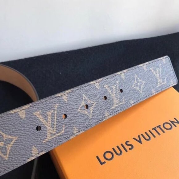 Lｖ reversible belt - Picture 3 of 5